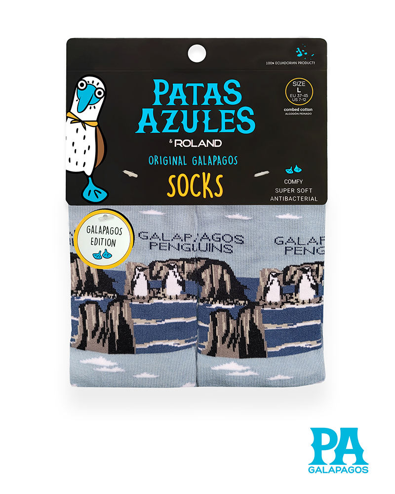 Pinguinos en olas fondo azul - Image 2